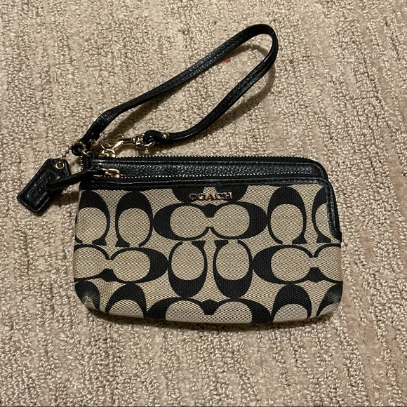 Coach wristlet - Picture 1 of 2